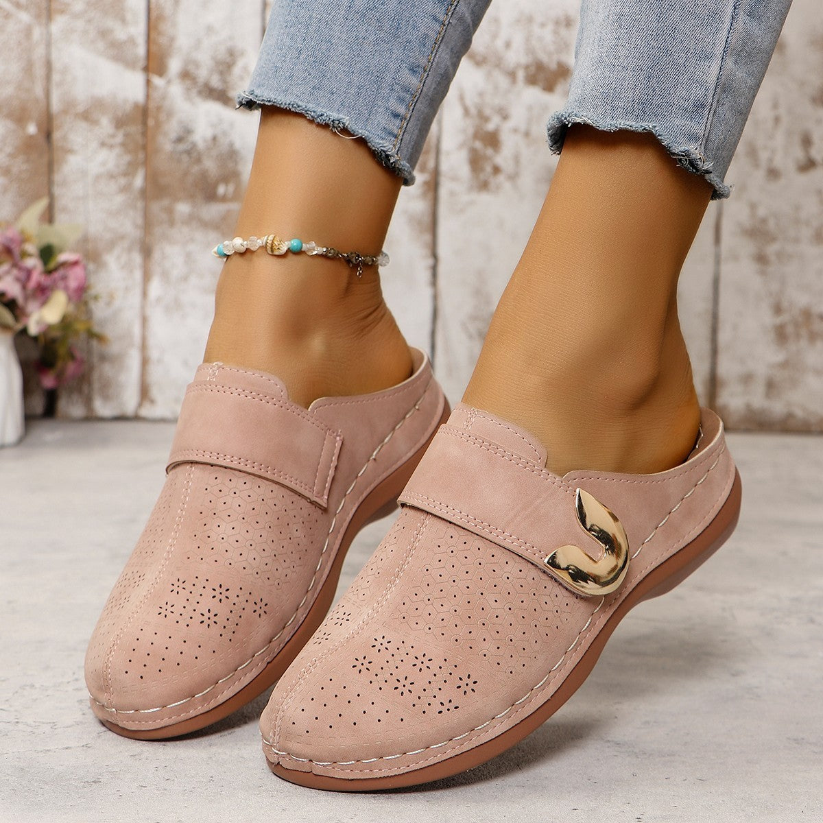 Summer European And American Closed Toe Metal Hollow Women's Shoes